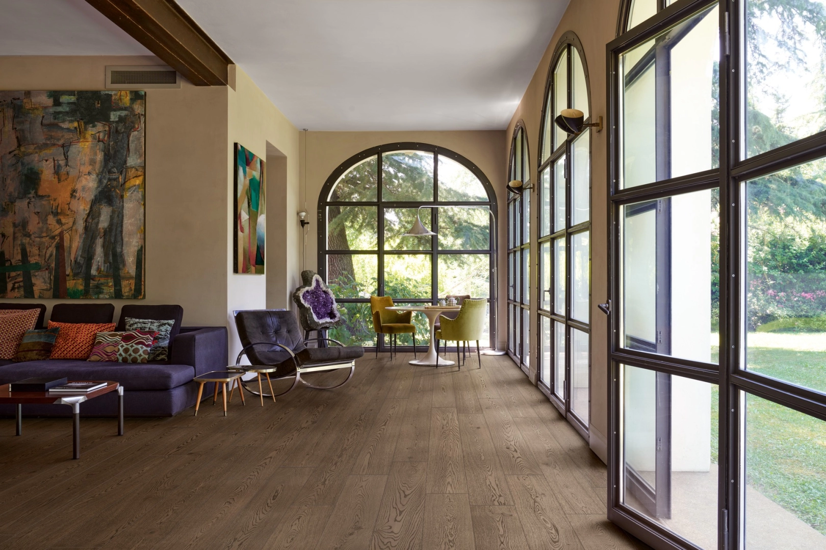 Płytki Marazzi Vivo efekt drewno w nowoczesnej aranżacji salonu