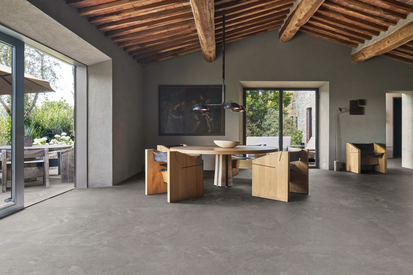 Gres Marazzi Mystone Pietra Ligure efekt kamień naturalny w nowoczesnym salonie