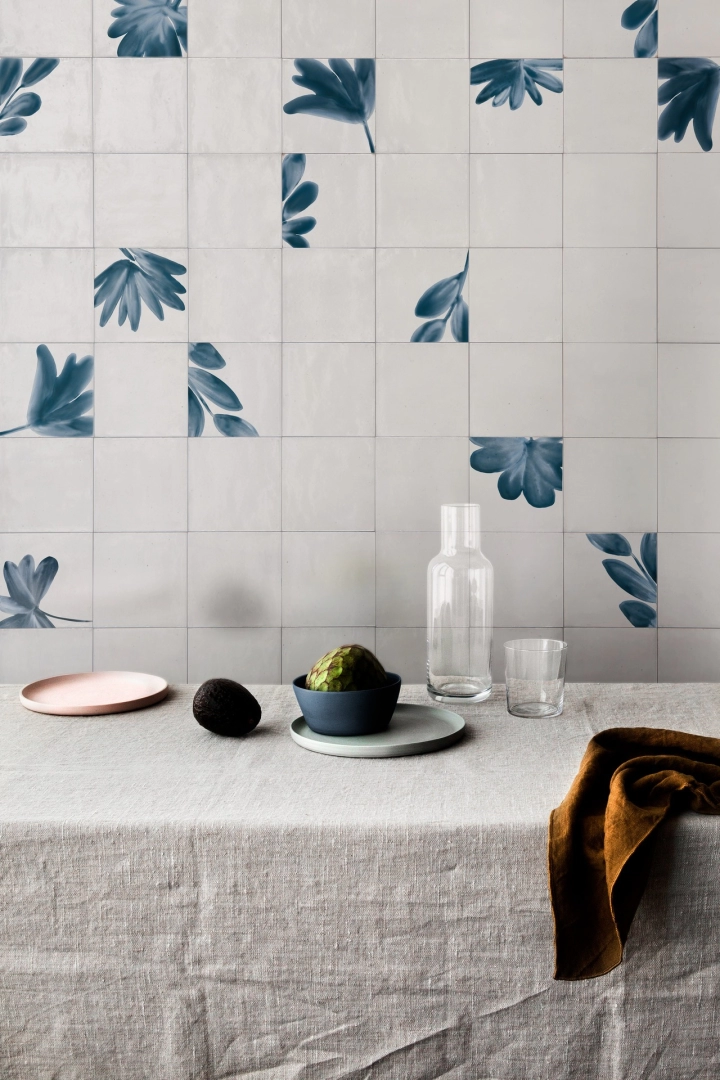 Marazzi Rice gres o efekcie koloru w nowoczesnym apartamencie