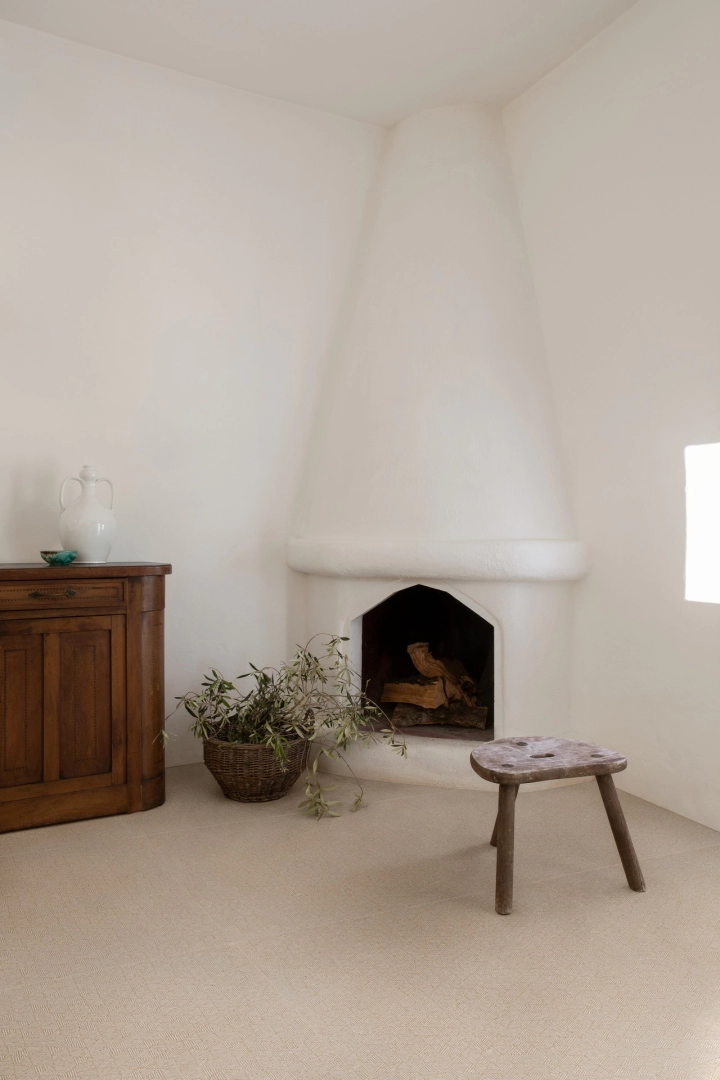 Marazzi Slow gres o efekcie terakoty w nowoczesnym apartamencie