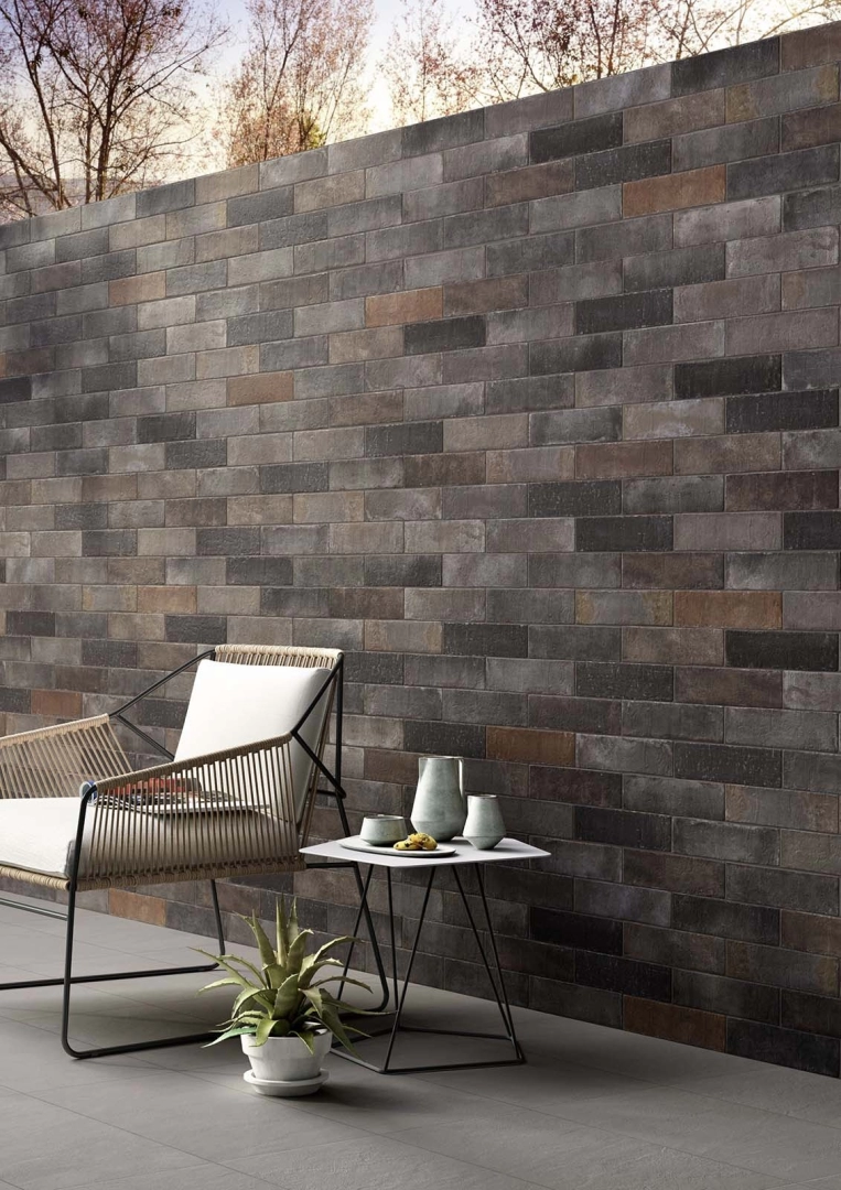 Marazzi Terramix gres o efekcie cegły na podłodze w nowoczesnym domu