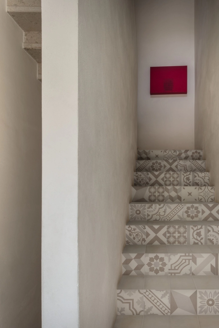 Gres porcelanowy Marazzi D_segni Blend kolor w minimalistycznym wnętrzu