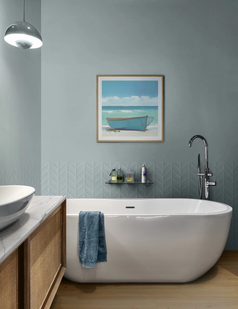 Marazzi Flora – gres imitujący kolor w jasnym, przestronnym salonie