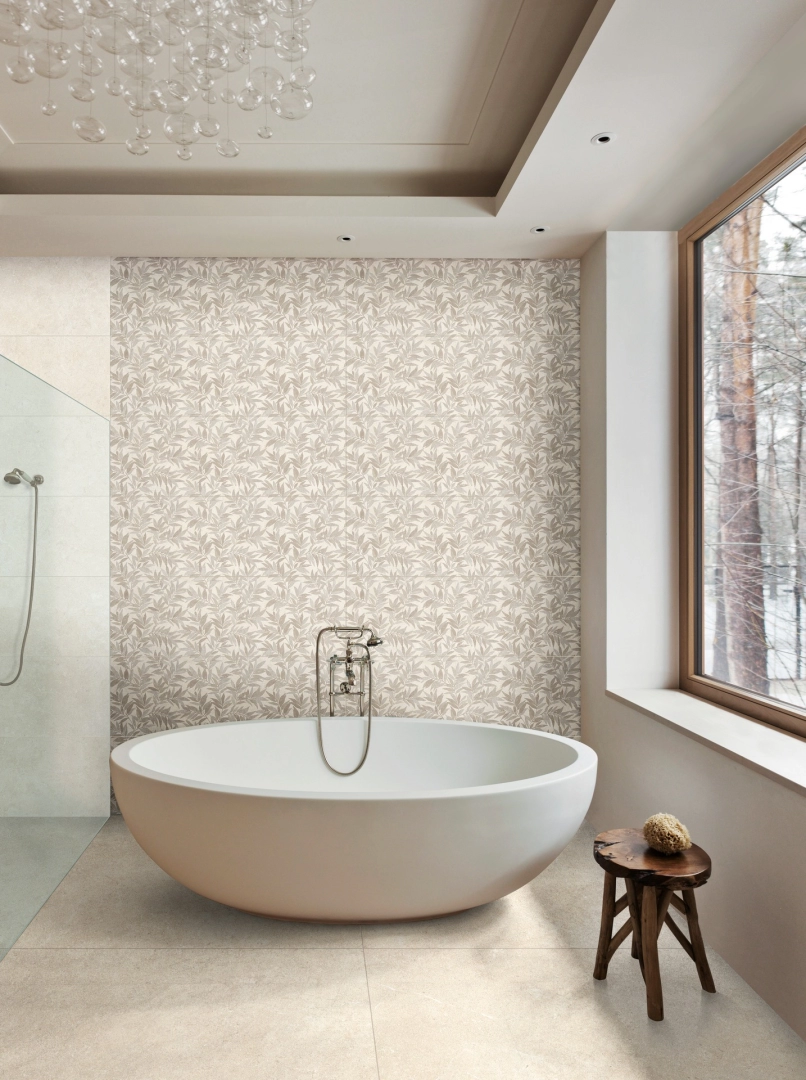 Płytki gresowe Marazzi Limestone Wall efekt beton w nowoczesnym salonie z drewnianymi akcentami