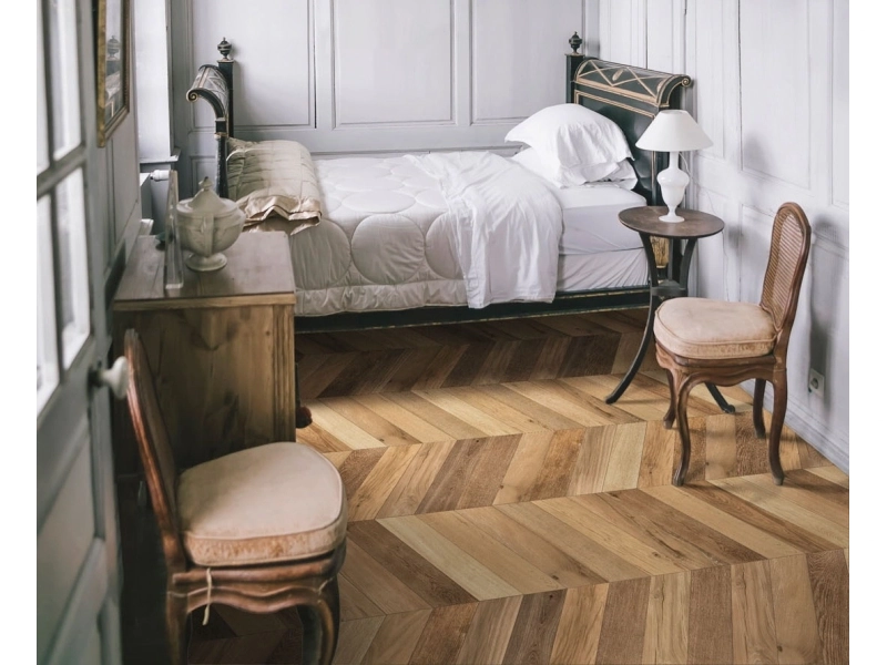 Marazzi Treverksoul – gres imitujący drewno w jasnym, przestronnym salonie