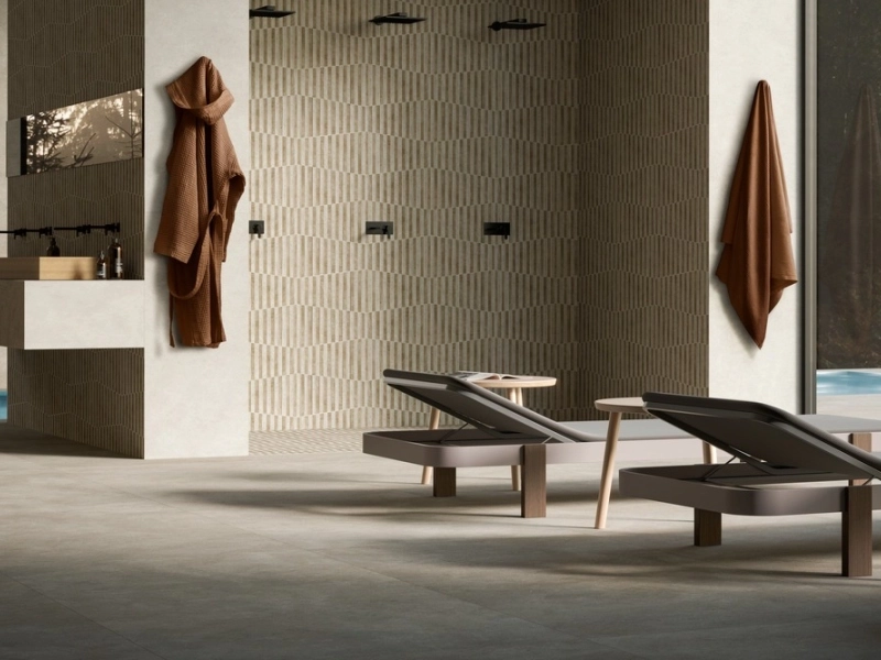 Płytki Marazzi Terratech efekt beton w nowoczesnej aranżacji salonu