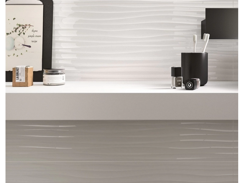 Marazzi Essenziale gres o efekcie koloru na podłodze w nowoczesnym domu