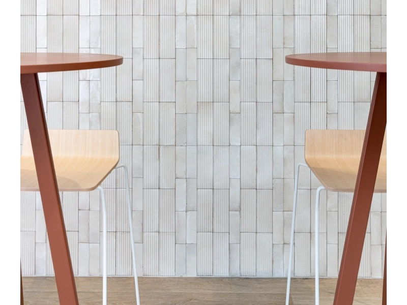 Płytki Marazzi Rice efekt kolor w nowoczesnej aranżacji salonu