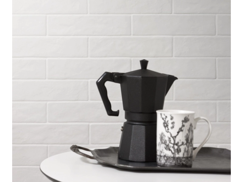 Gres porcelanowy Marazzi Bricco cegła w minimalistycznym wnętrzu