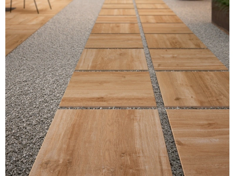 Płytki Marazzi Treverkhome imitujące drewno w eleganckim holu i salonie