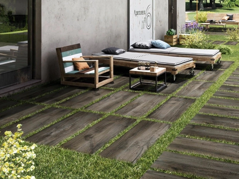 Gres porcelanowy Marazzi Treverkmade drewno w minimalistycznym wnętrzu
